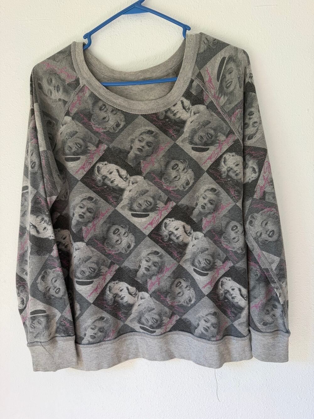 5/$25 Reversible Gray Black Marilyn Monroe Iconic Graphic Print Sweatshirt Sz XL